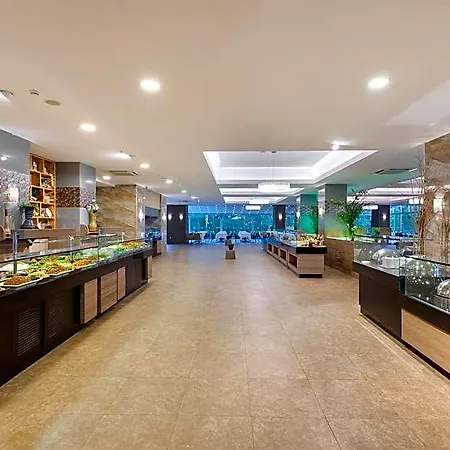 Liberty Kusadasi 5*