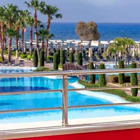 Hotel Liberty Kusadasi 5*
